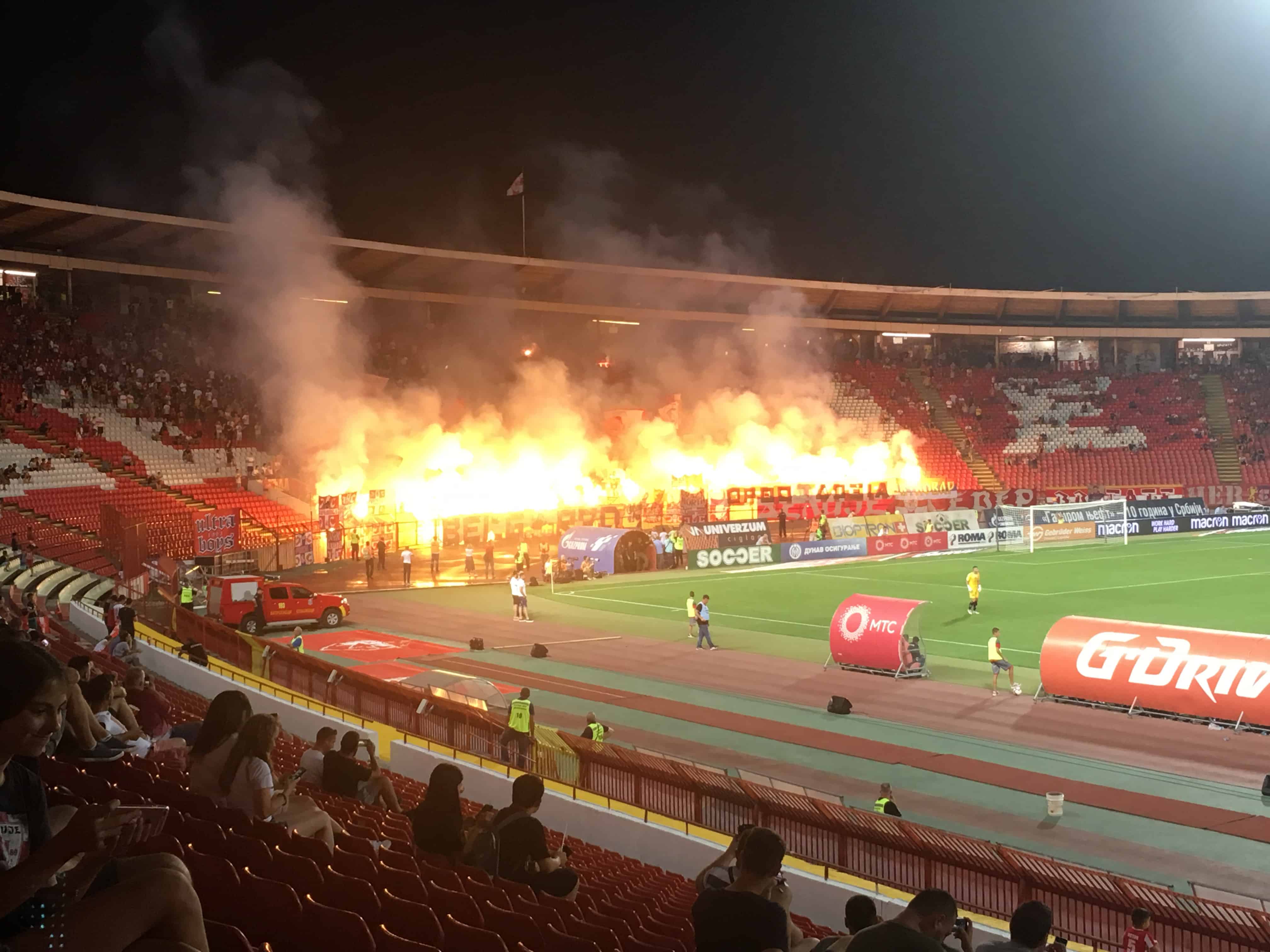ambiance marakana belgrade etoile rouge fans