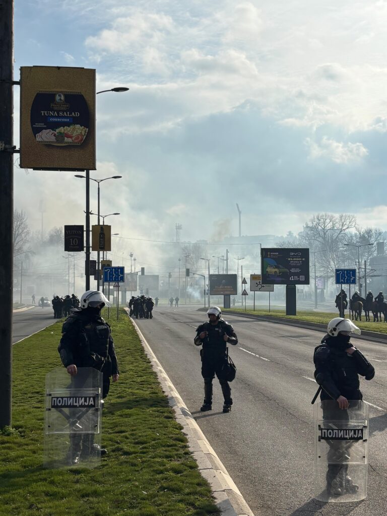 arrivée de supporters du partizan Belgrade au marakana pour le derby éternel de Belgrade avec the fan kultur