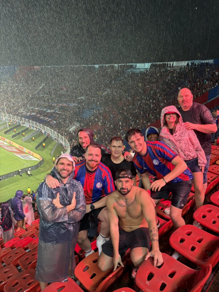 Match à san lorenzo avec the fan kultur agence de voyage foot spécialisée foot argentine
